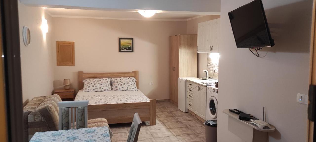 Apartman Pijavica Bijela Eksteriør billede