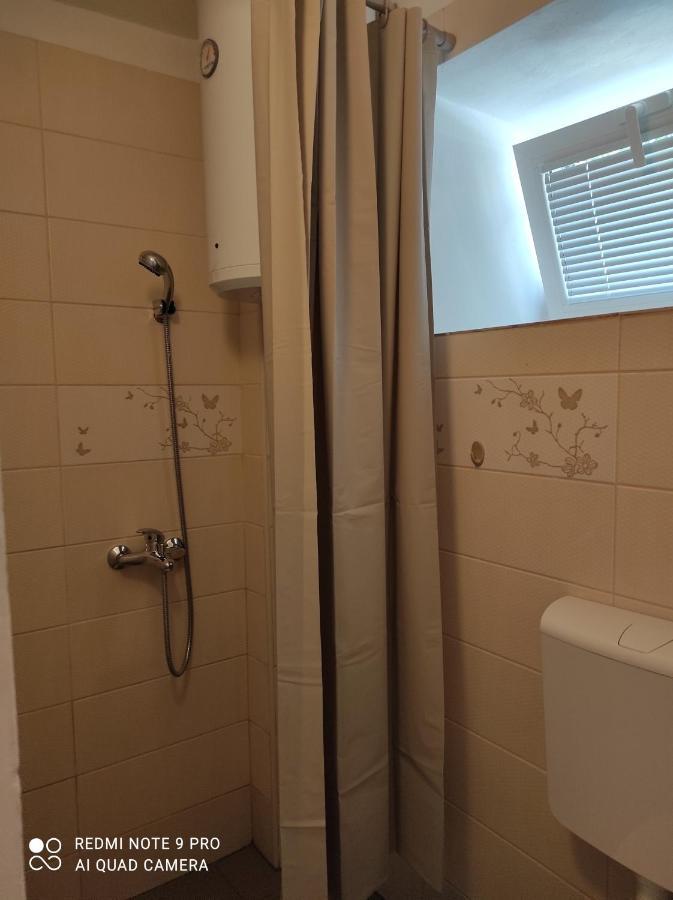 Apartman Pijavica Bijela Eksteriør billede